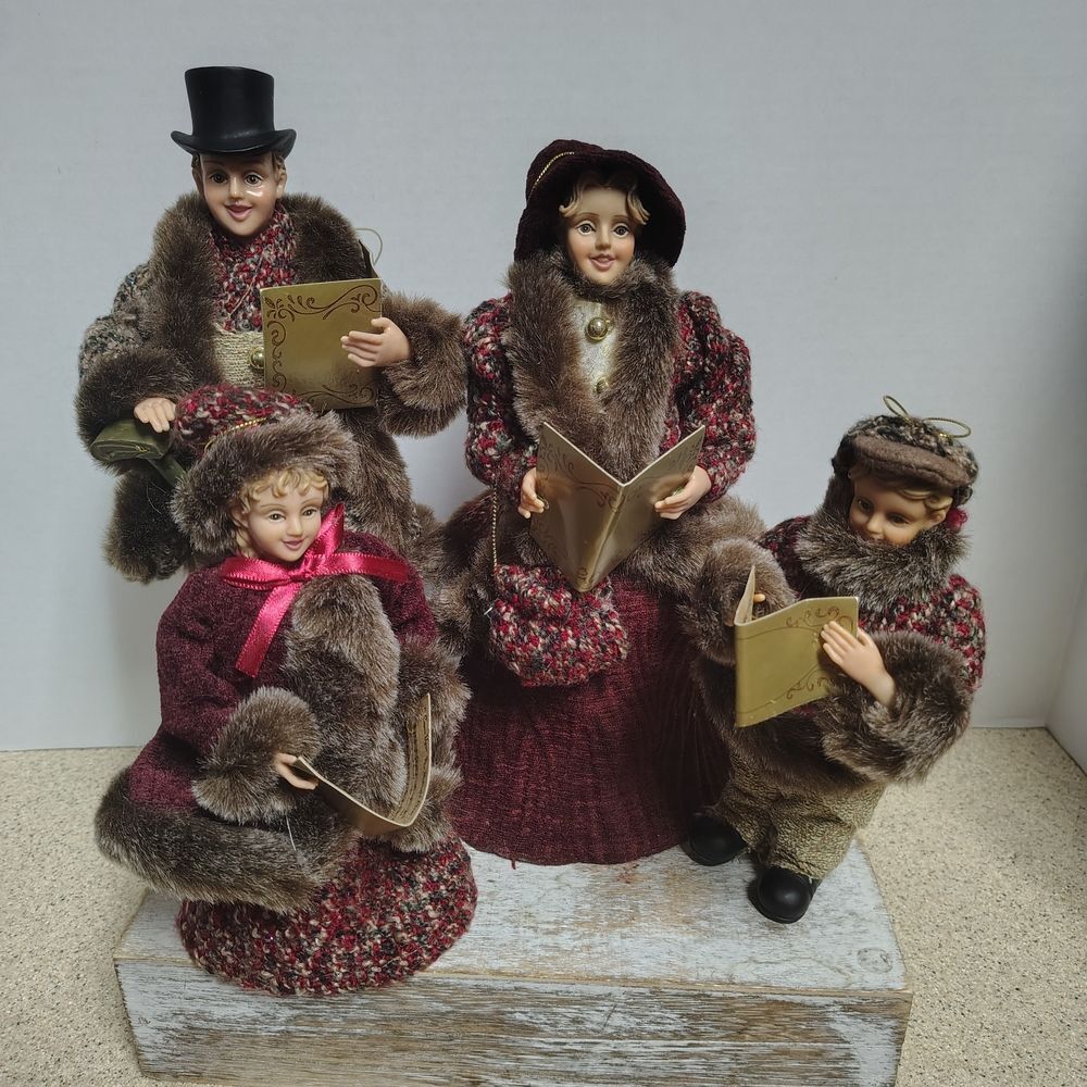 Vintage Victorian Style Christmas Caroler Figurines Family 1985